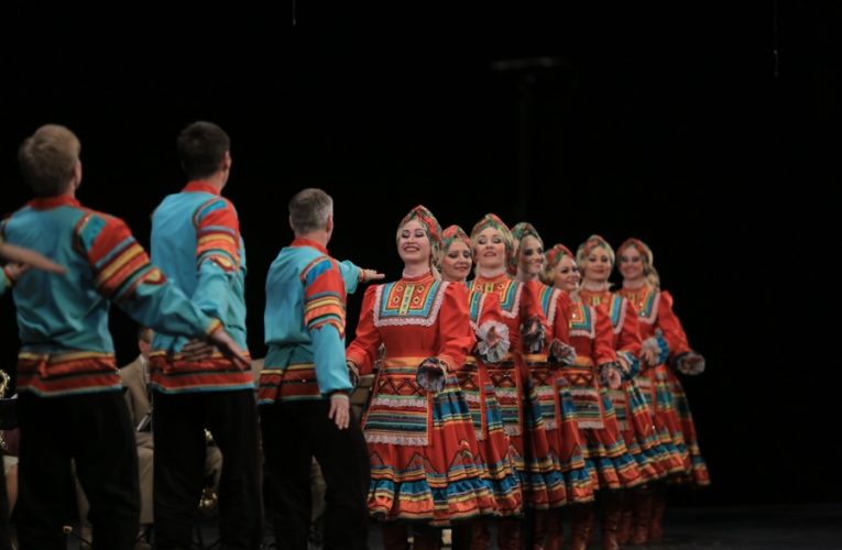 Коллеги поздравляют «Тораму»