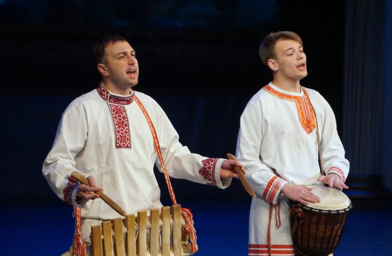 МОРДОВСКИЙ КОСТЮМ