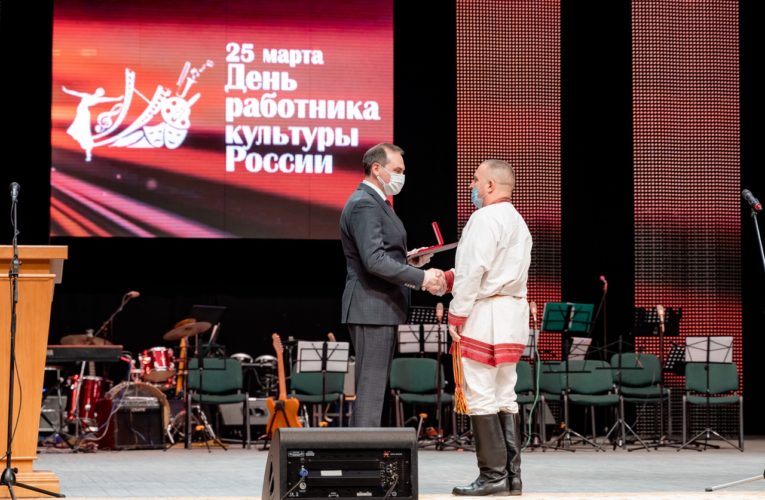 ДЕЛИМСЯ С ВАМИ НАШИМИ НАГРАДАМИ!