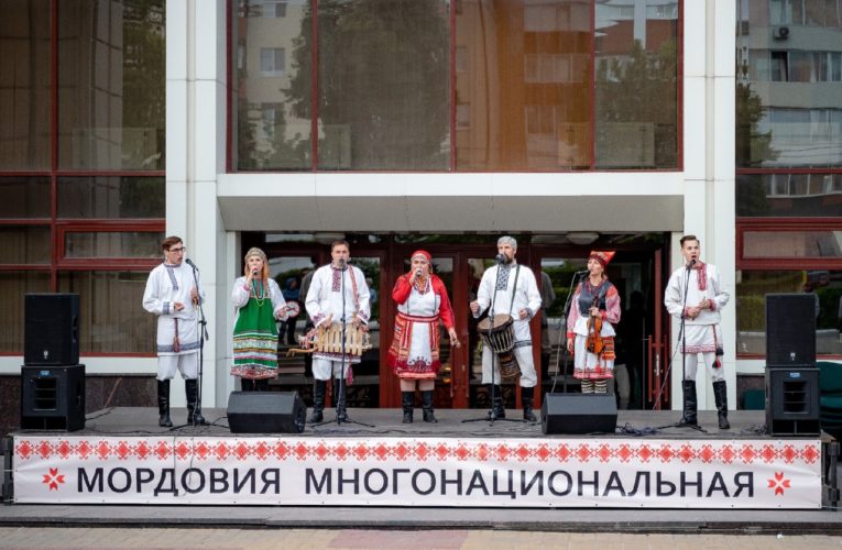 Этнокультурный марафон «Вейсэ марса» («Мы вместе»).