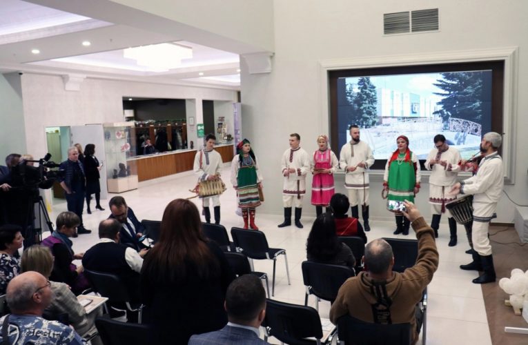 В музее Эрьзи открылась выставка «Своё измерение»