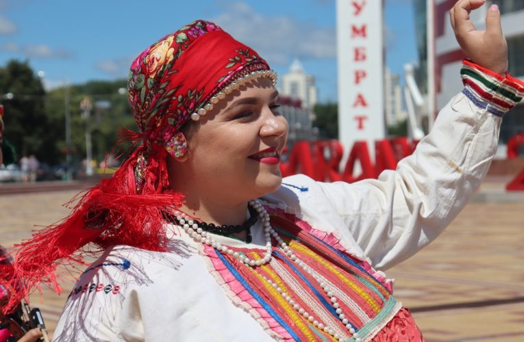 ПОЗДРАВЛЯЕМ С ДНЁМ РОЖДЕНИЯ!