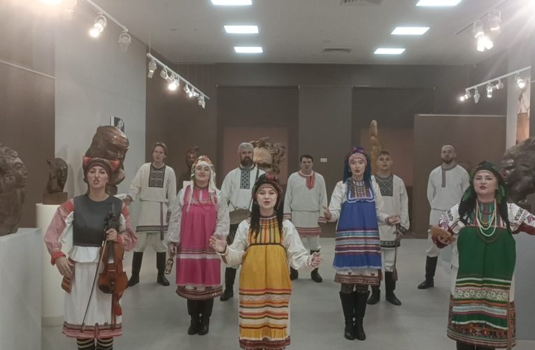 НАРОДОВ МНОГО — РОДИНА ОДНА!!!