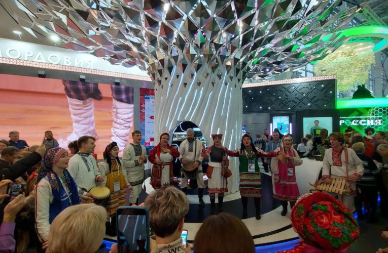 ТОРАМА: МЕЖДУНАРОДНАЯ ВЫСТАВКА-ФОРУМ «РОССИЯ»