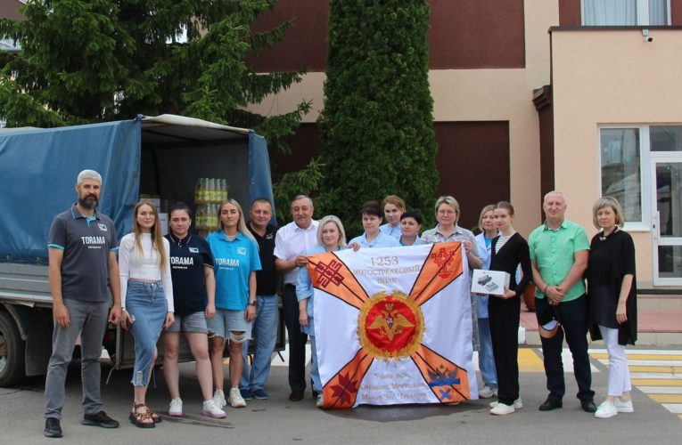 Фольклорный ансамбль «Торама» в очередной раз отправился в зону специальной военной операции для проведения концертных программ военнослужащим Вооружённых сил Российской Федерации.